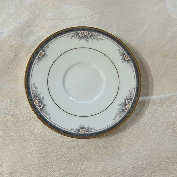 Noritake Ontario China ~ ONE 4-piece place setting - Picture 3 of 9